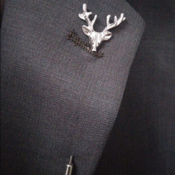 NWT Silver or Gold Stag Lapel Pin Headscarf Animal Formal Suit Novelty Deer - Picture 2 of 2